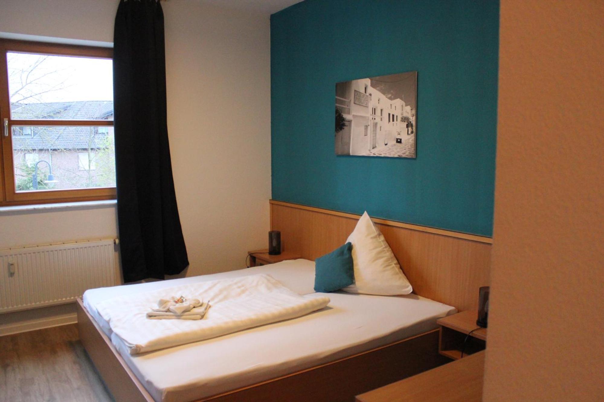 Olympia Hotel & Restaurant Inden Ngoại thất bức ảnh